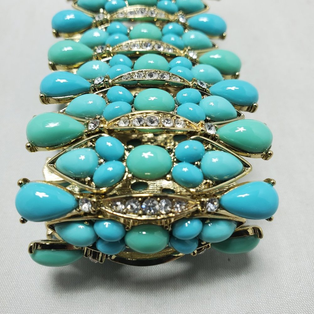 Neiman Marcus turquoise beaded with  rhinestones gold stretch bracelet 2" - Picture 3 of 8